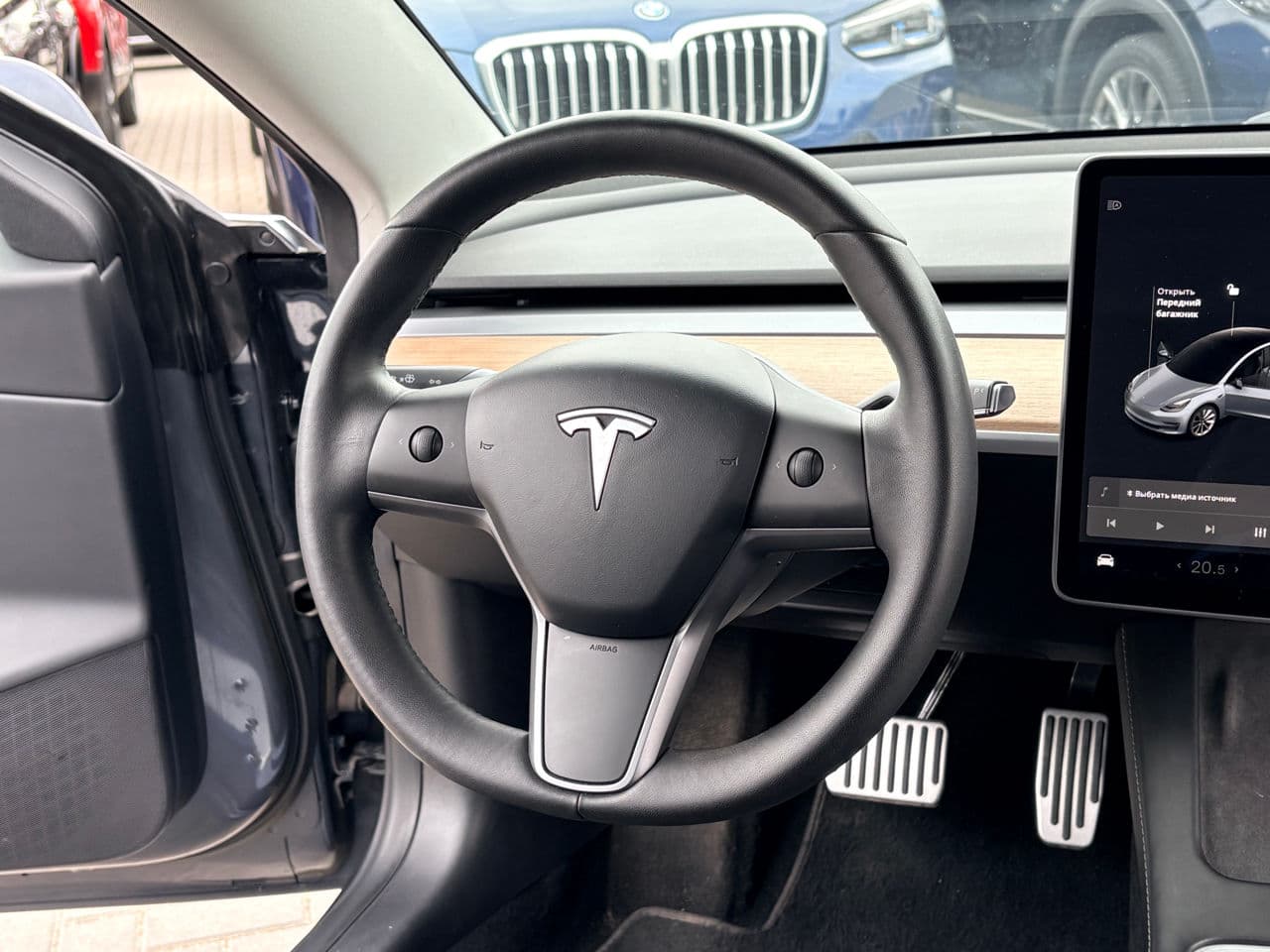 Tesla Model 3 2020 — Миниатюра 7