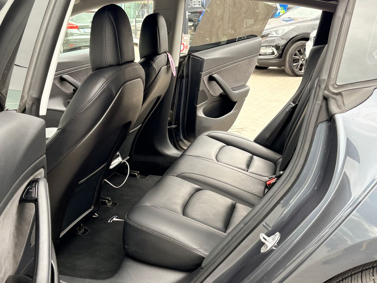 Tesla Model 3 2020 — Миниатюра 11