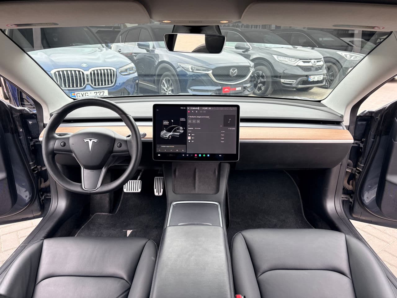 Tesla Model 3 2020 — Миниатюра 6