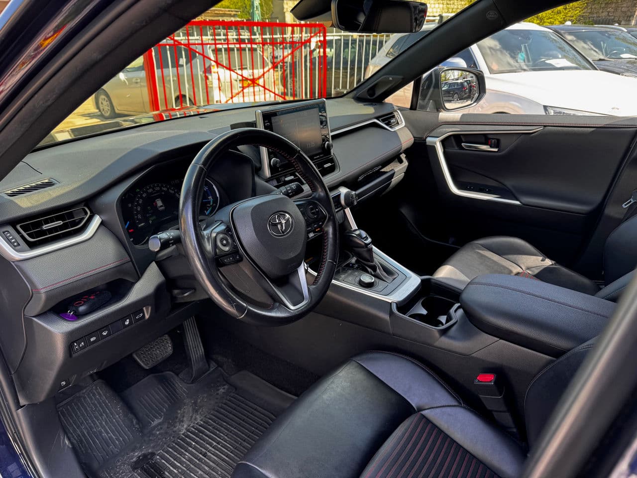 Toyota Rav-4 2021 — Миниатюра 6
