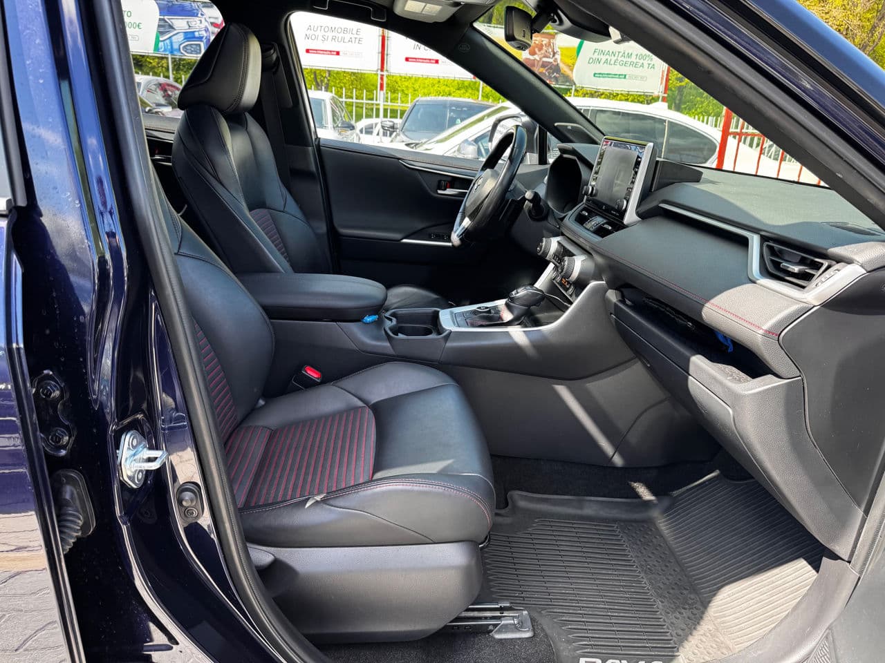 Toyota Rav-4 2021 — Миниатюра 5