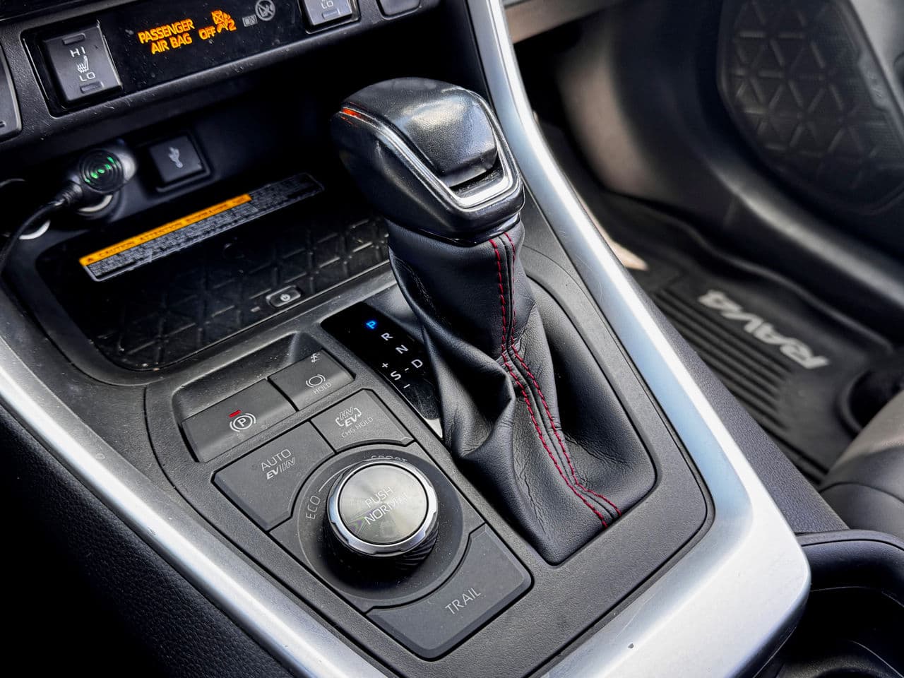 Toyota Rav-4 2021 — Миниатюра 12
