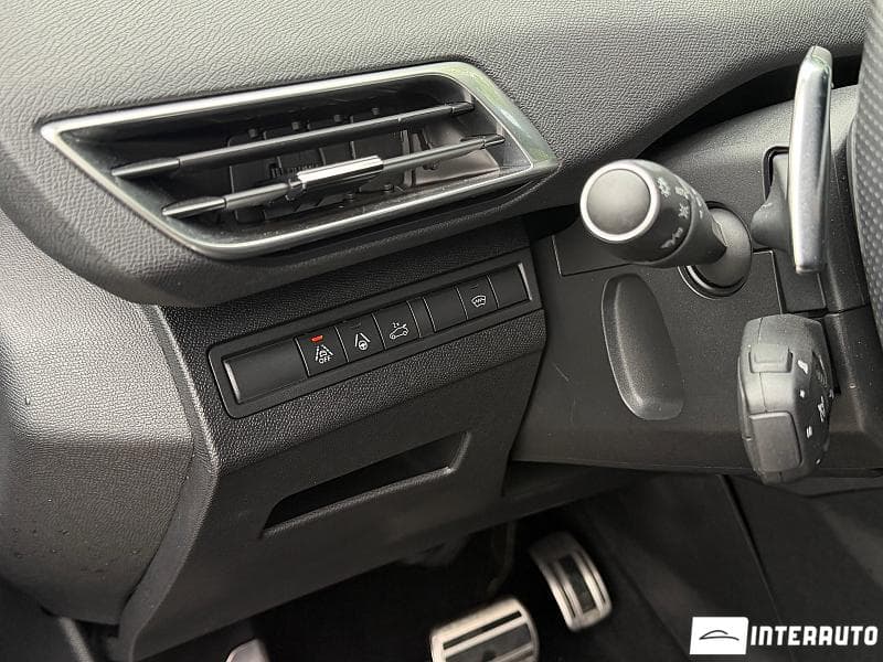 Peugeot 3008 2022 — Миниатюра 10