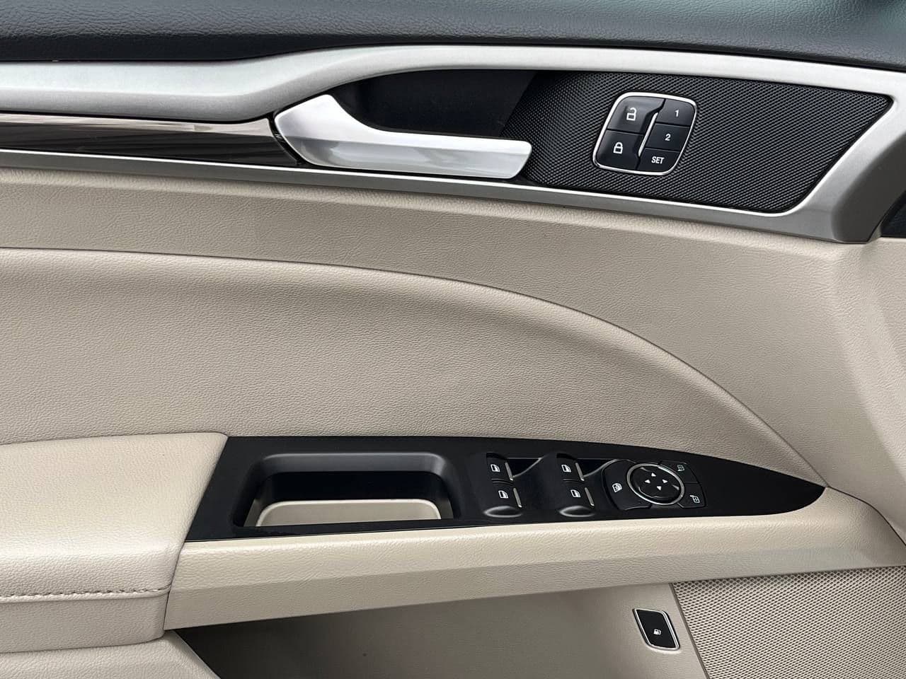 Ford Fusion 2017 — Миниатюра 5