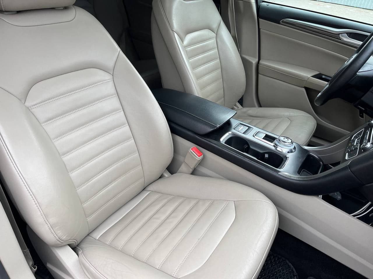 Ford Fusion 2017 — Миниатюра 7