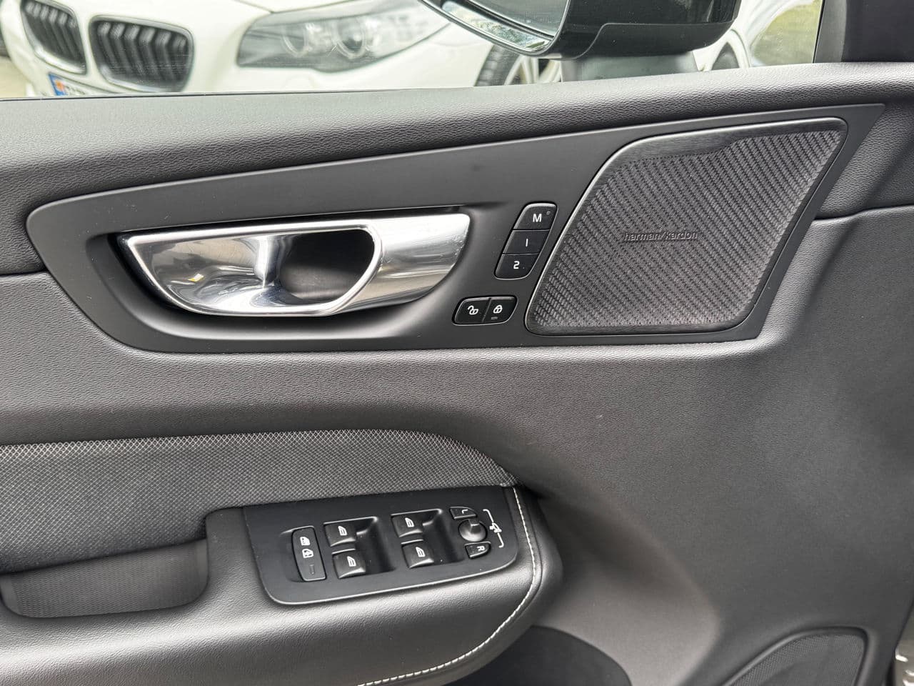 Volvo XC 60 2021 — Миниатюра 16