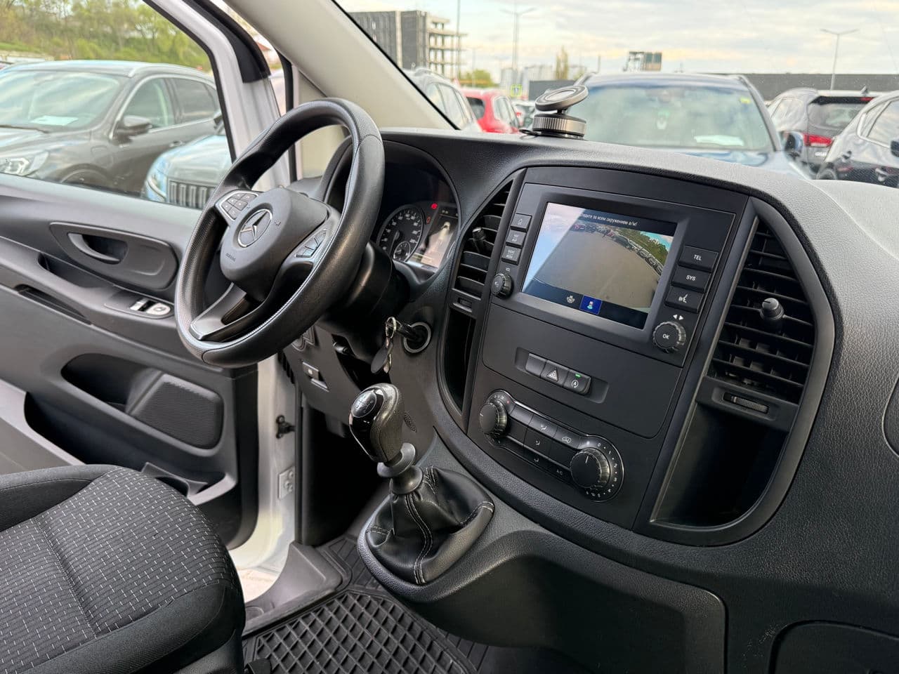 Mercedes Vito 2021 — Миниатюра 13