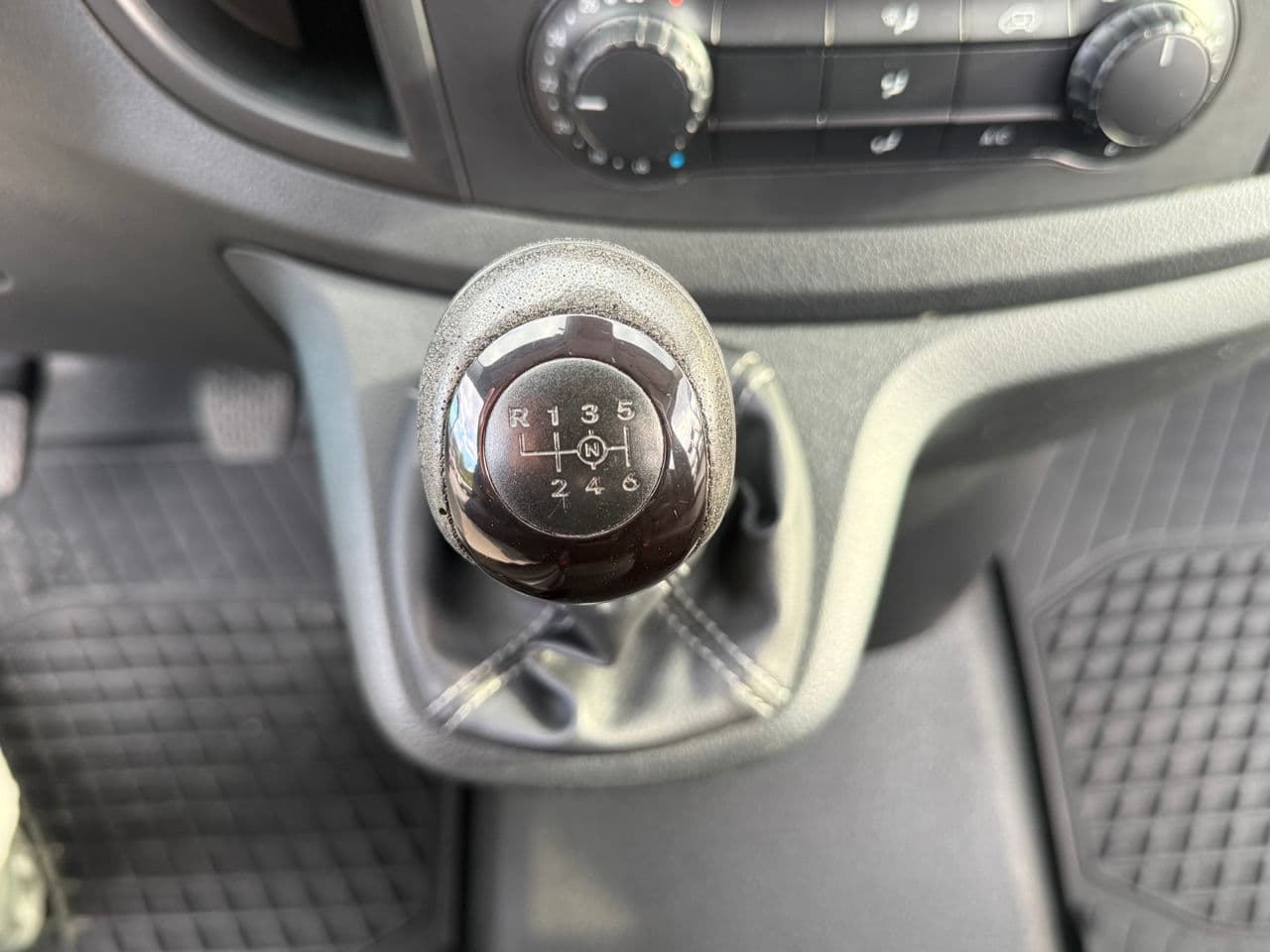 Mercedes Vito 2021 — Миниатюра 12