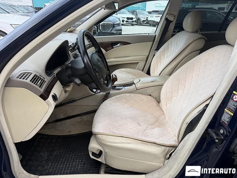 Mercedes E 220 2005 — Миниатюра 5