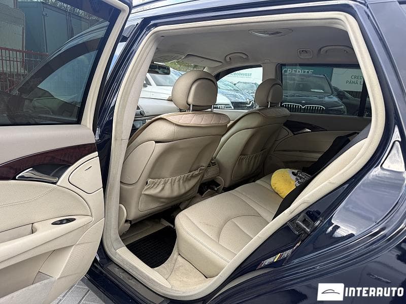 Mercedes E 220 2005 — Миниатюра 6