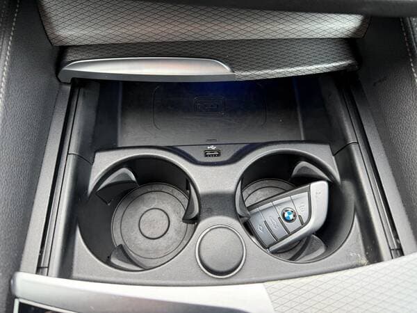 2017 BMW 530e — Miniatură 17