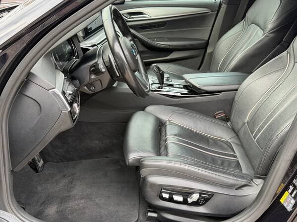 2017 BMW 530e — Miniatură 6