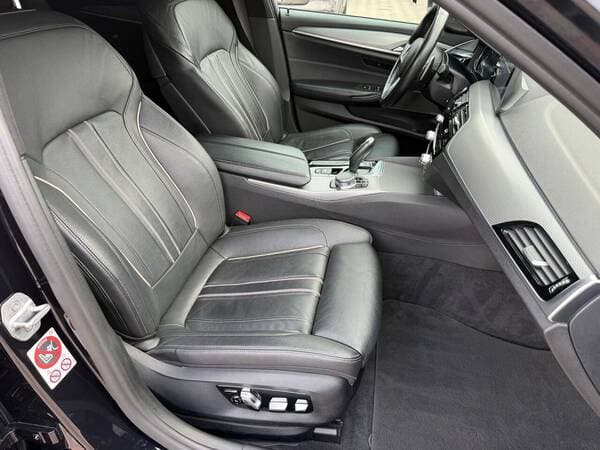 2017 BMW 530e — Miniatură 8