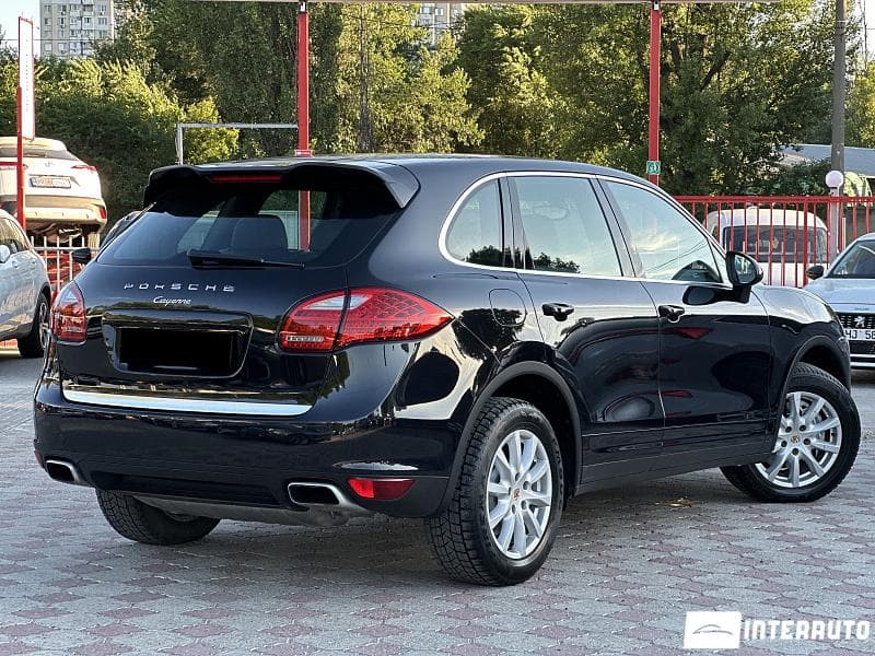 Porsche Cayenne 2011 — Миниатюра 2