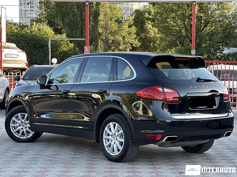 Porsche Cayenne 2011 — Миниатюра 3