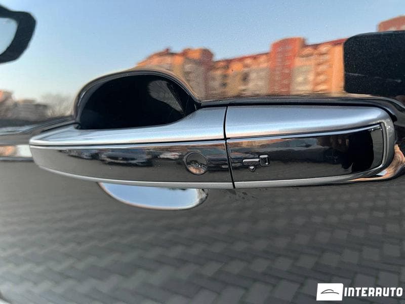 Land Rover Range Rover Vogue 2018 — Миниатюра 6