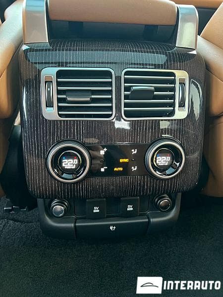 Land Rover Range Rover Vogue 2018 — Миниатюра 18
