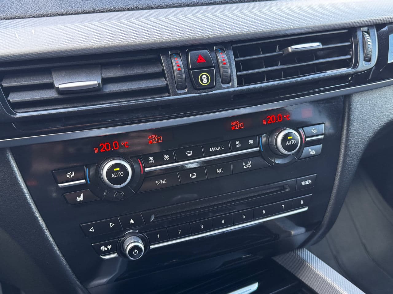 BMW X5 4.0e 2018 — Миниатюра 12