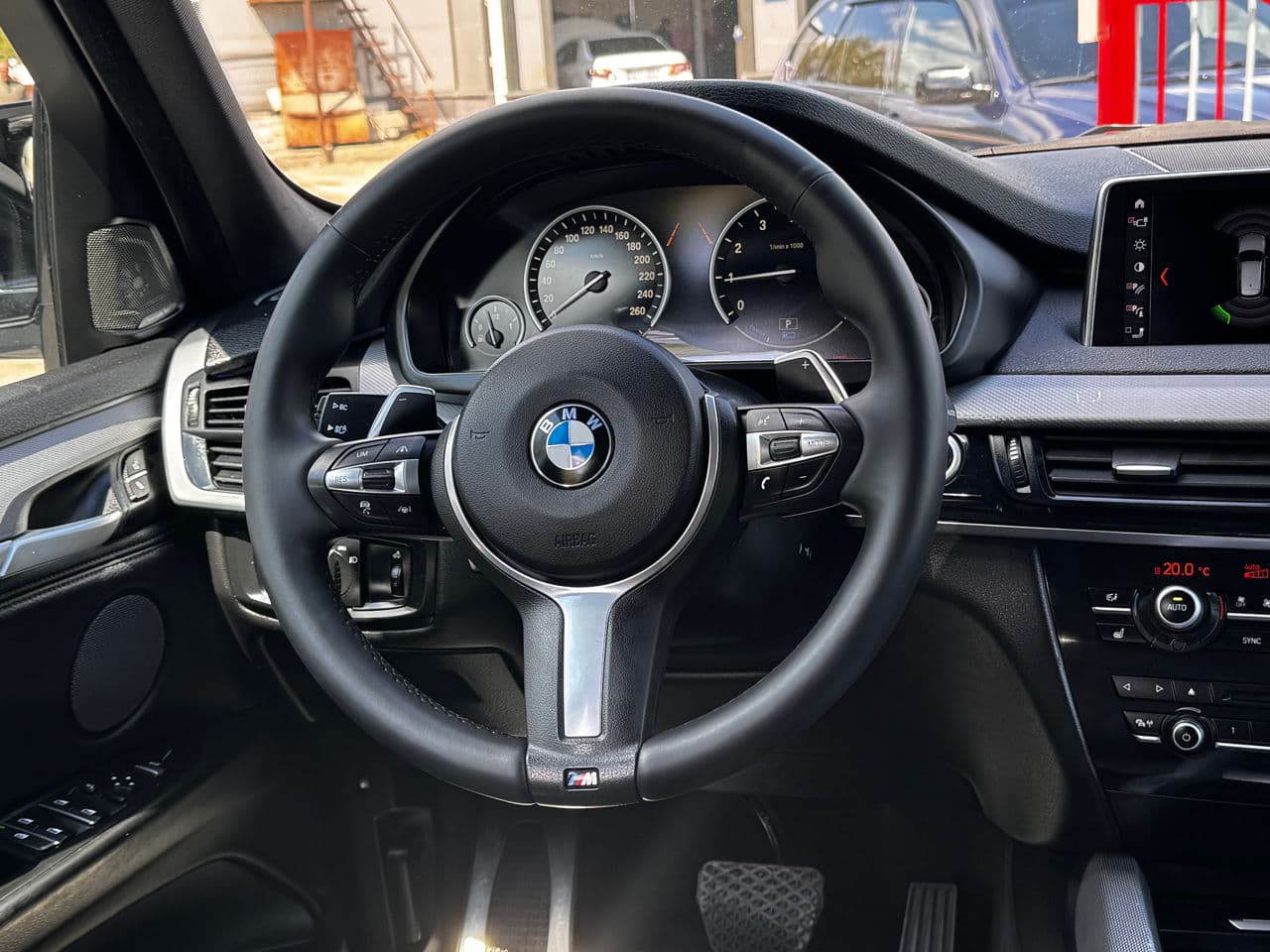 BMW X5 4.0e 2018 — Миниатюра 8