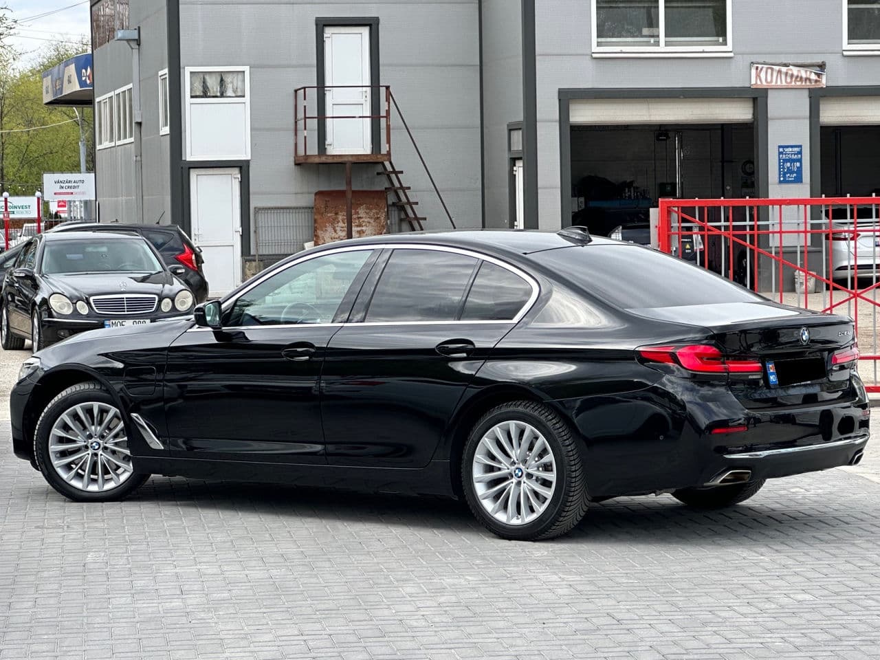 BMW 530e 2021 — Миниатюра 4