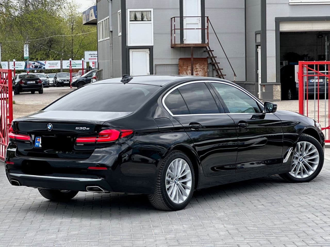 BMW 530e 2021 — Миниатюра 2