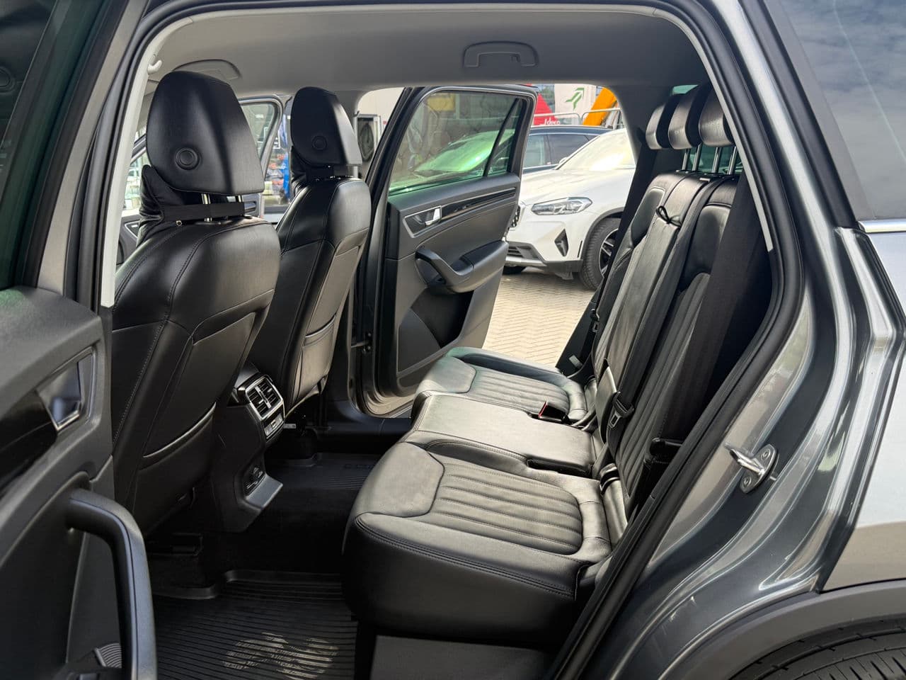 Skoda Kodiaq 2023 — Миниатюра 15