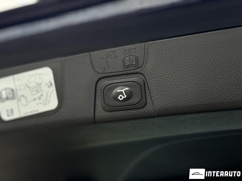 Ford C-MAX 2016 — Миниатюра 19