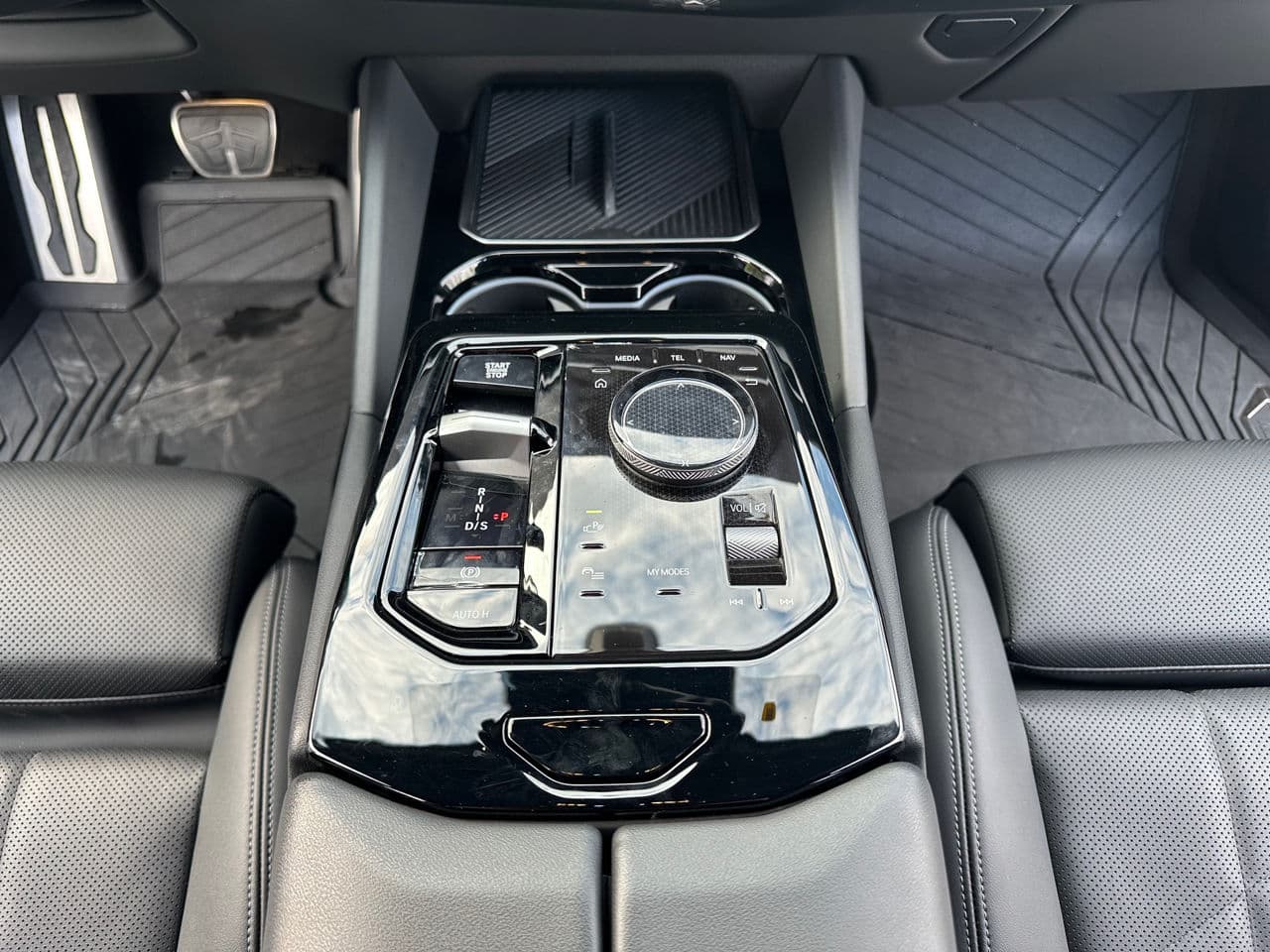 BMW 520 2023 — Миниатюра 14