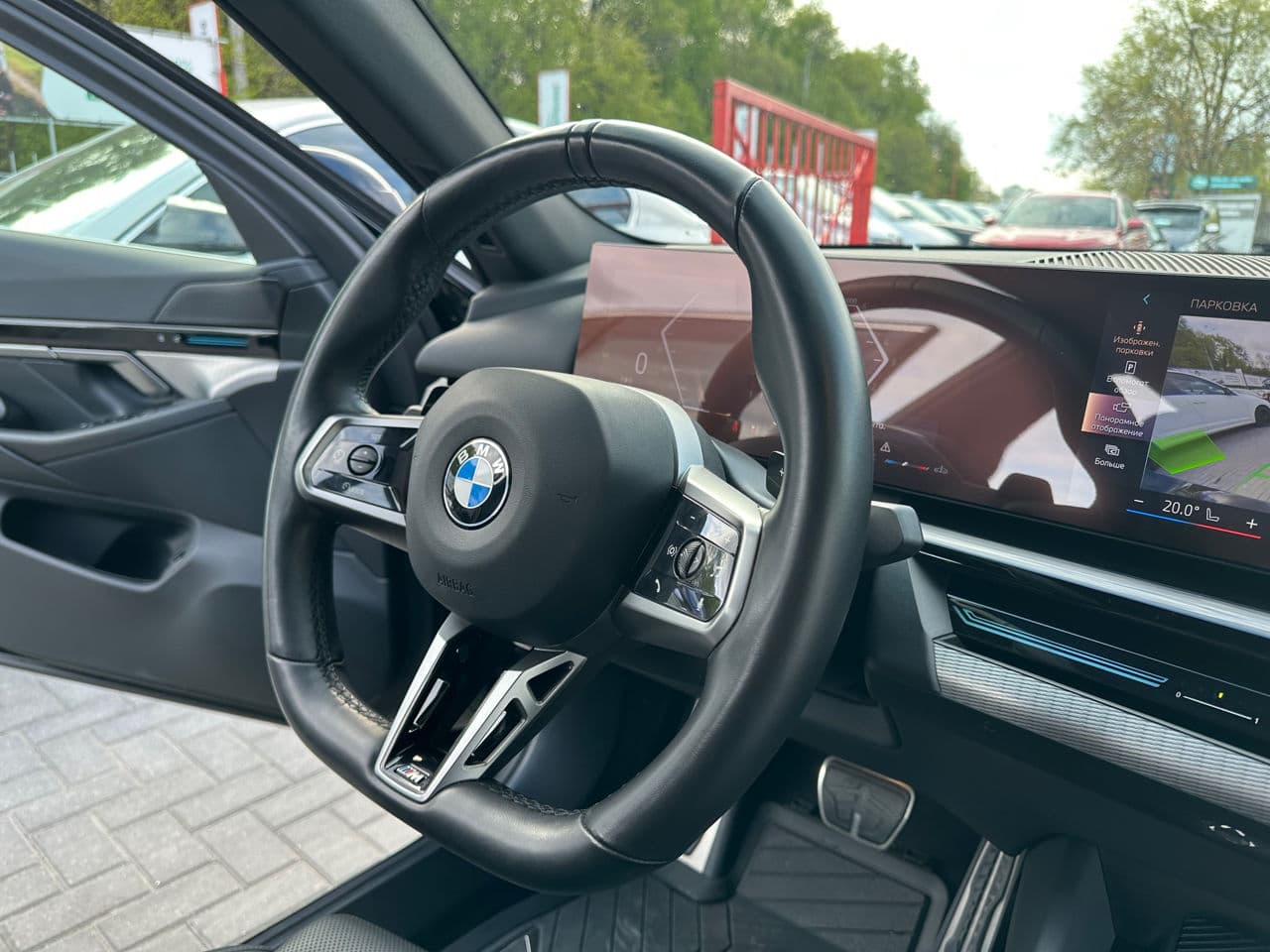 BMW 520 2023 — Миниатюра 11