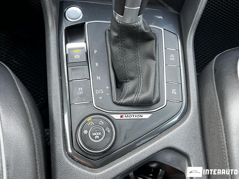 Volkswagen Tiguan 2018 — Миниатюра 12