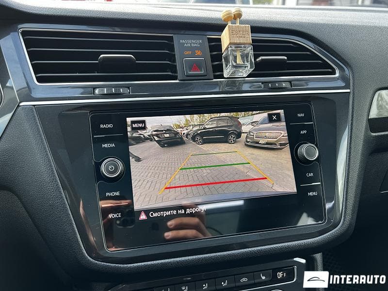 Volkswagen Tiguan 2018 — Миниатюра 10