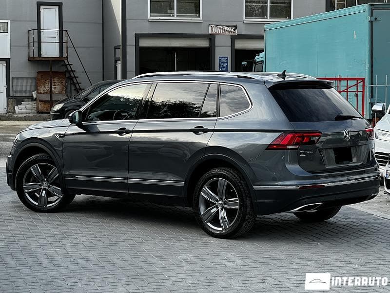 Volkswagen Tiguan 2018 — Миниатюра 2