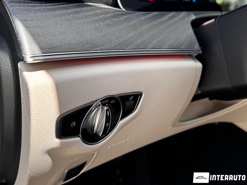 Mercedes E 300e 2021 — Миниатюра 14