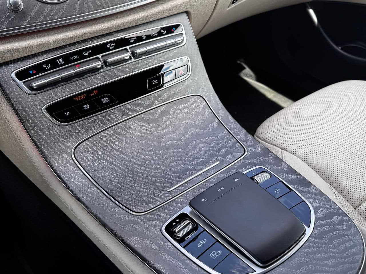 Mercedes E 300e 2021 — Миниатюра 16
