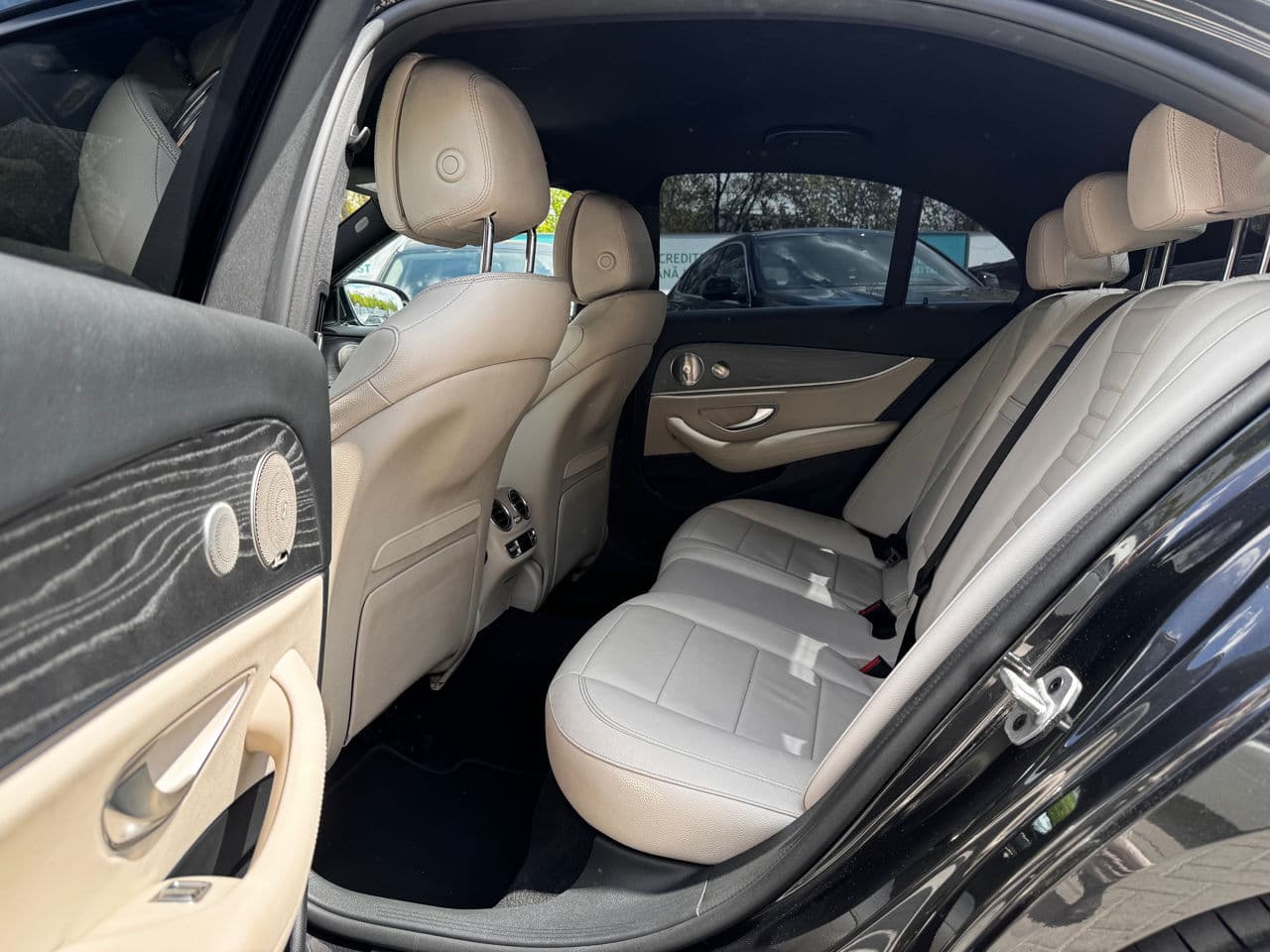 Mercedes E 300e 2021 — Миниатюра 24