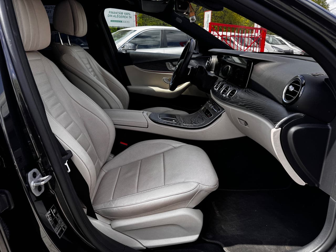 Mercedes E 300e 2021 — Миниатюра 6