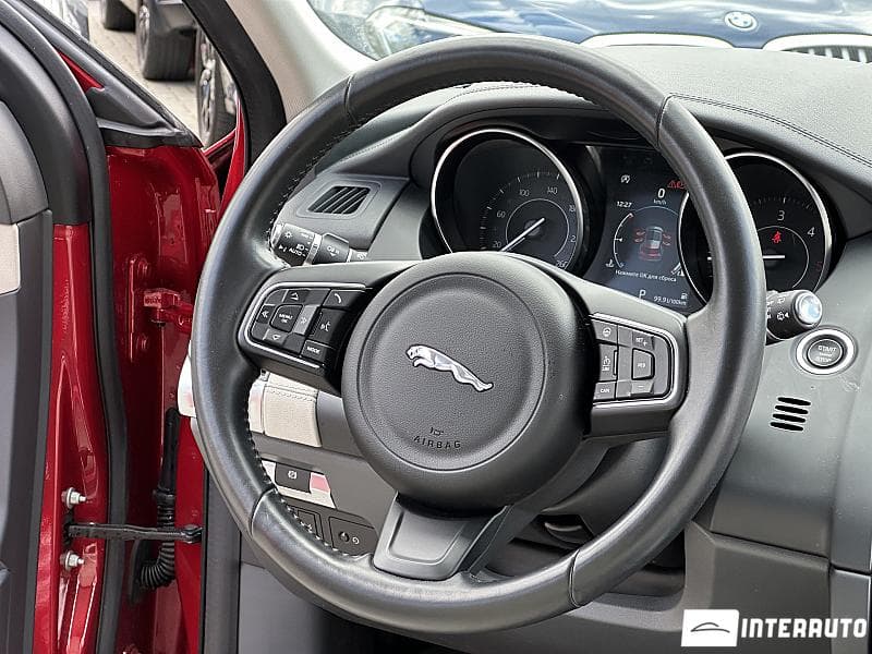 Jaguar E-Pace 2020 — Миниатюра 7