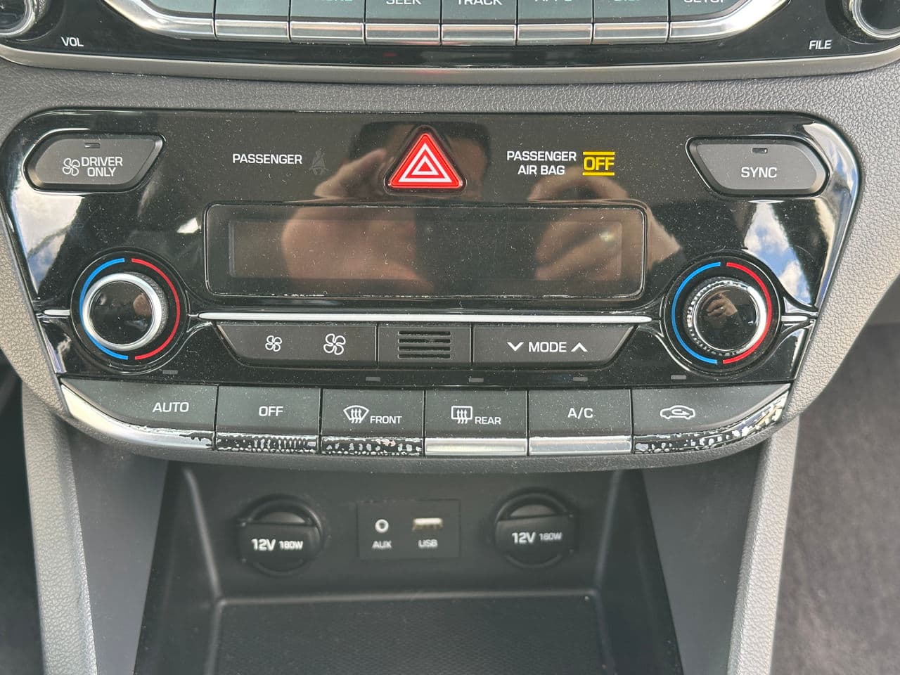 Hyundai Ioniq 2019 — Миниатюра 10