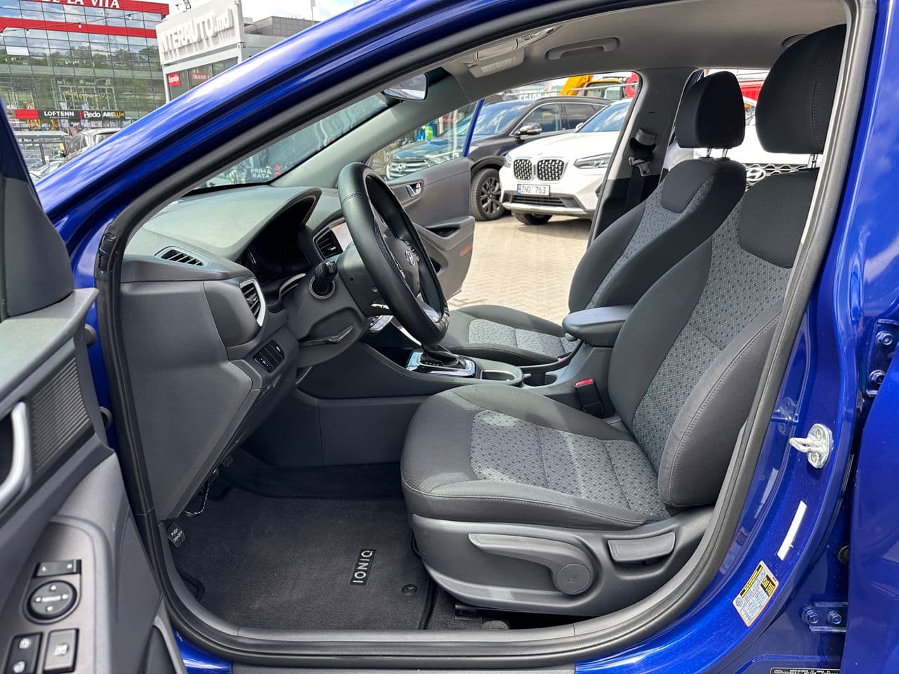 Hyundai Ioniq 2019 — Миниатюра 5