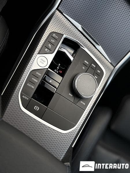 BMW 330E 2025 — Миниатюра 23