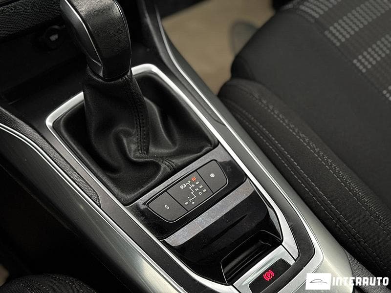 Peugeot 308 2016 — Миниатюра 12