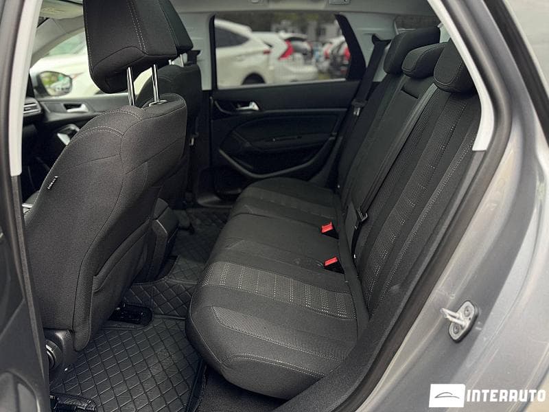 Peugeot 308 2016 — Миниатюра 13