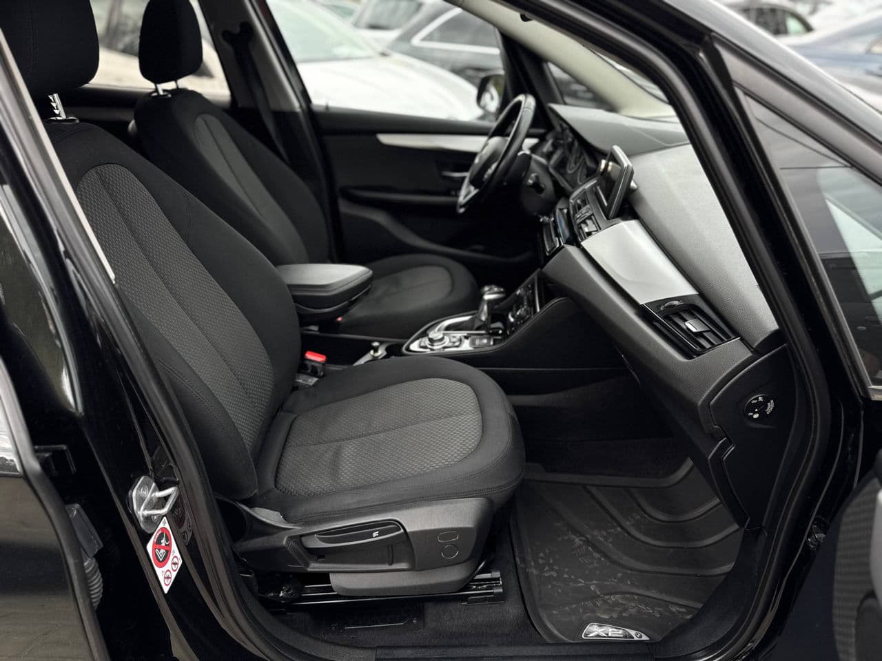 BMW 216d 2015 — Миниатюра 17
