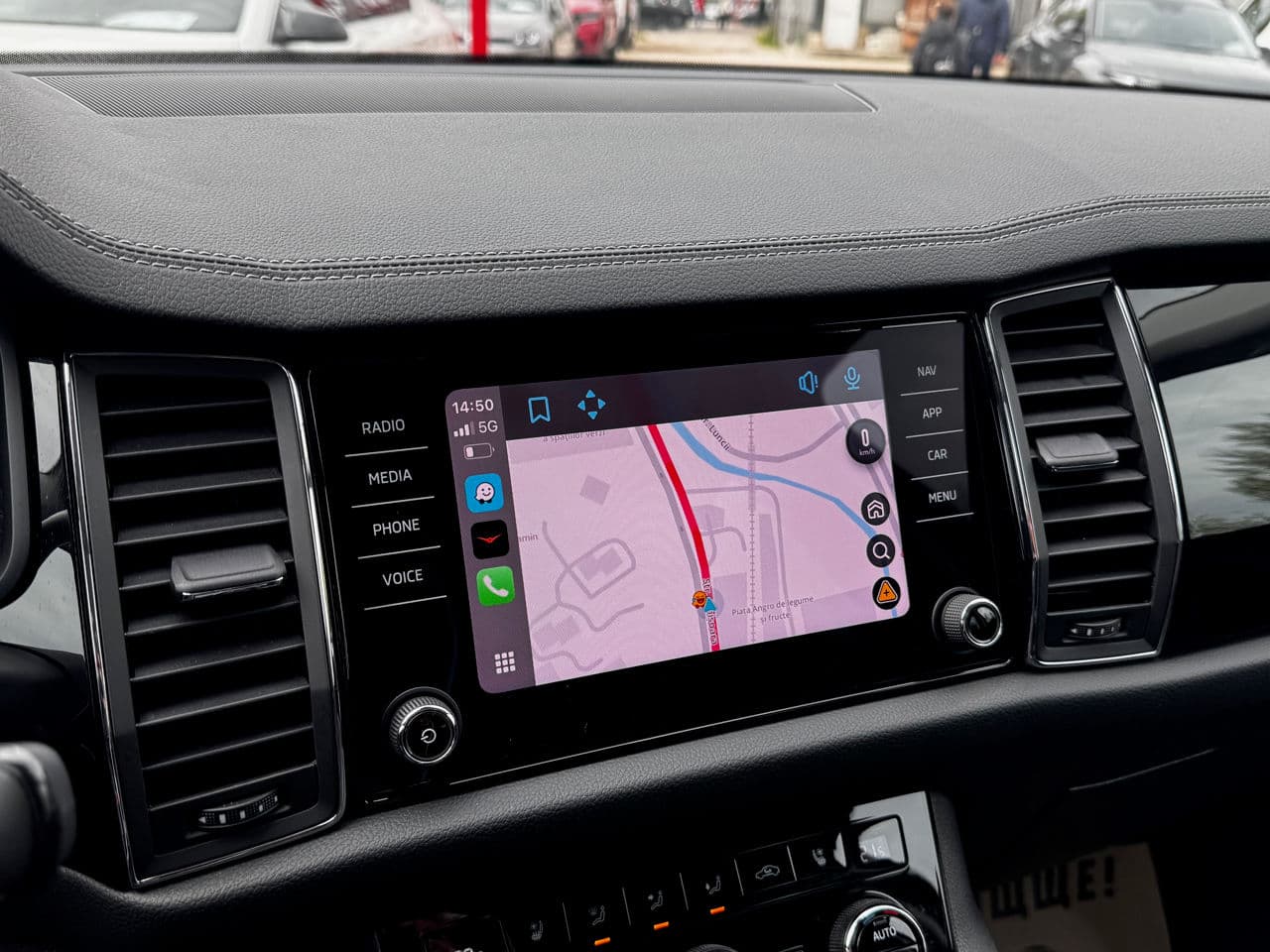 Skoda Kodiaq 2023 — Миниатюра 11