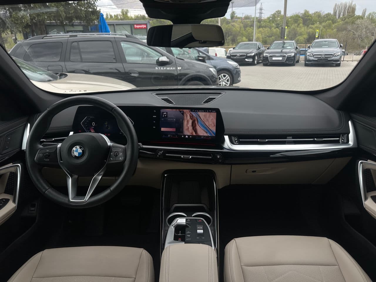BMW X1 2.8i 2024 — Миниатюра 6