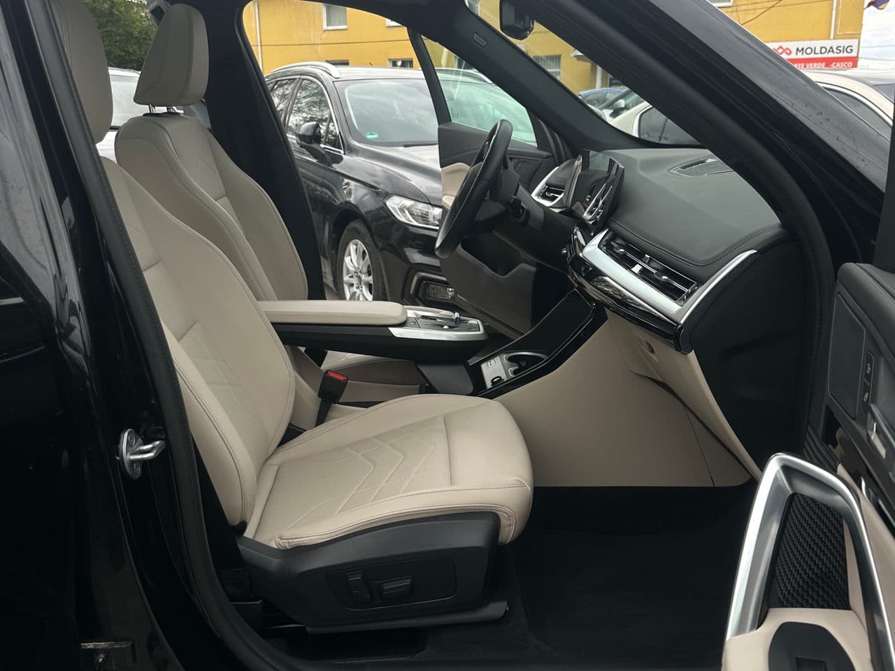 BMW X1 2.8i 2024 — Миниатюра 15