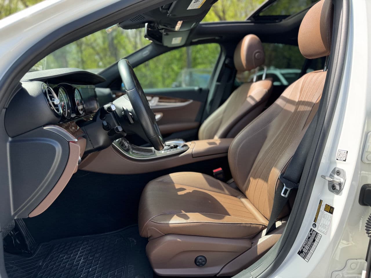 Mercedes E 300 2018 — Миниатюра 5