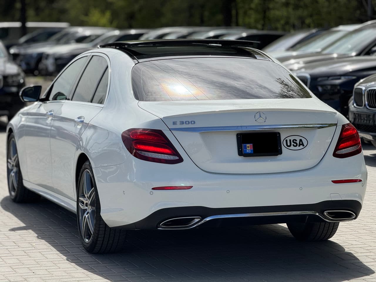 Mercedes E 300 2018 — Миниатюра 4