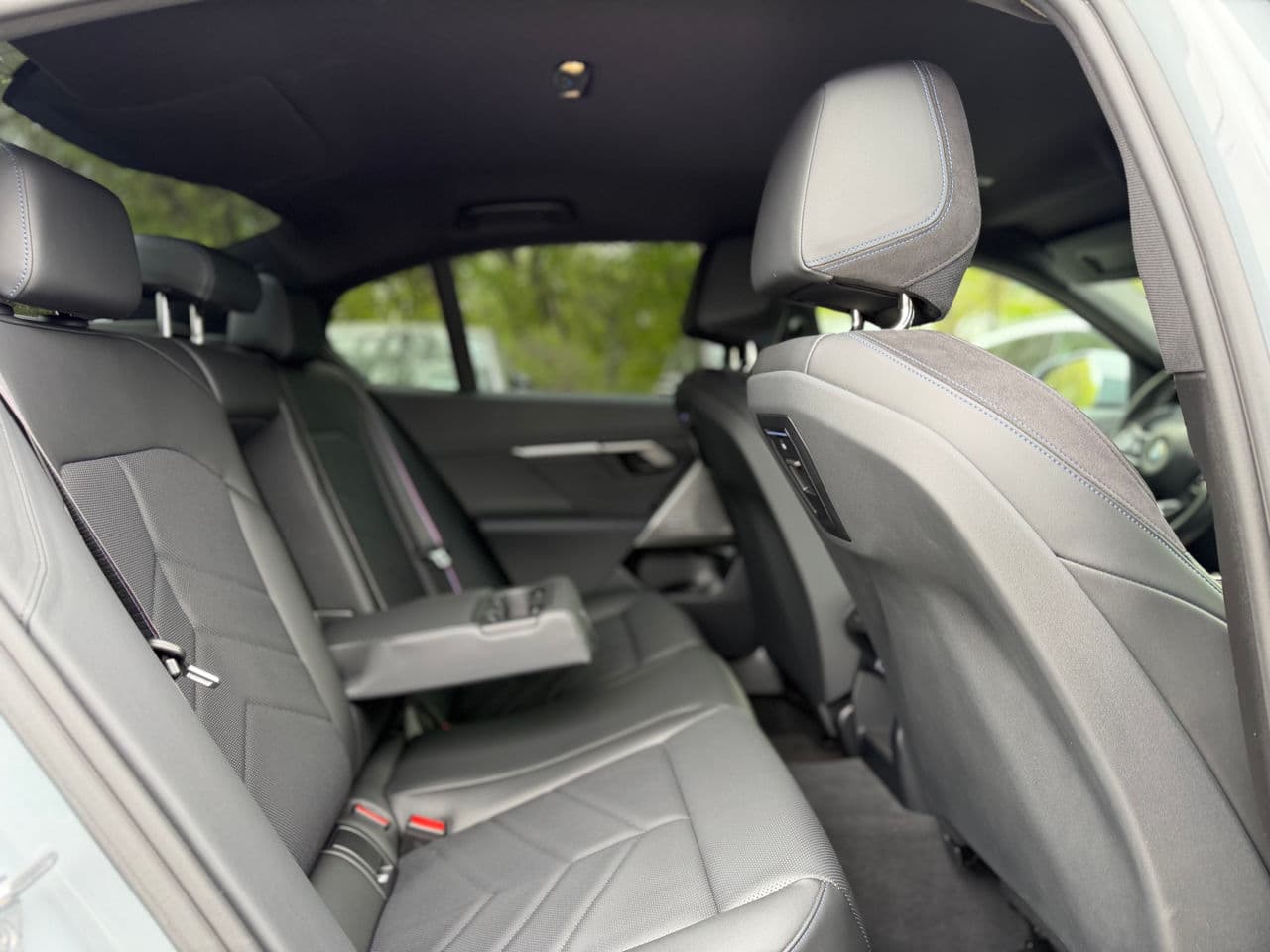 BMW 520 2024 — Миниатюра 22