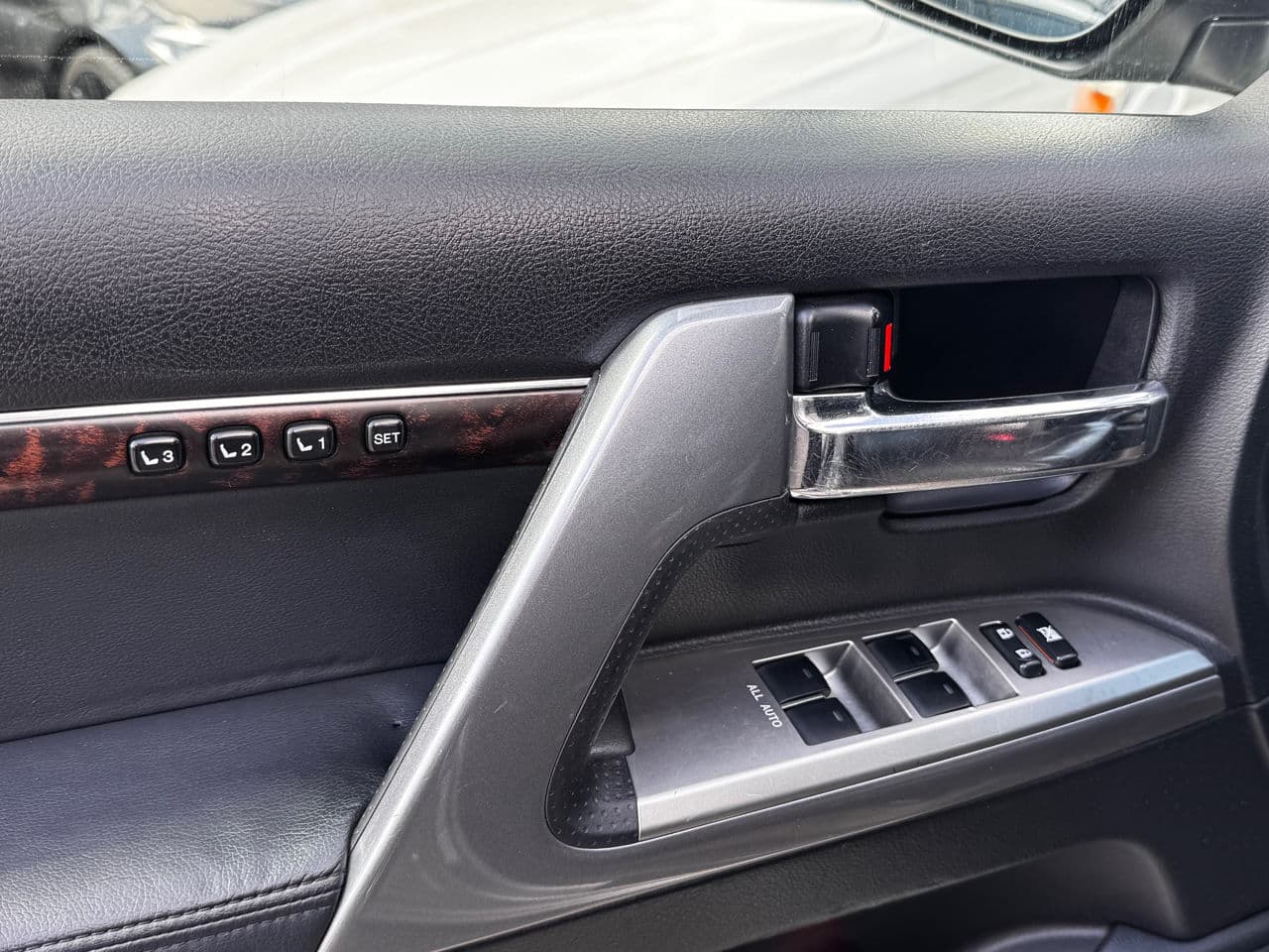 Toyota Land Cruiser 2013 — Миниатюра 12